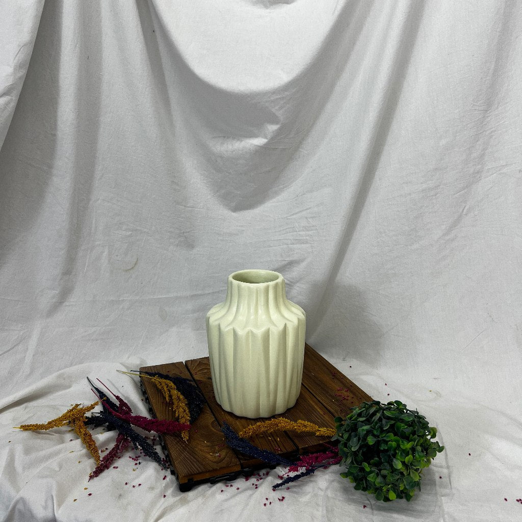 Amaranth Ceramics - Aurora - Locally Philippine Handmade Ceramic Vase Modern Nordic Fashion Creative